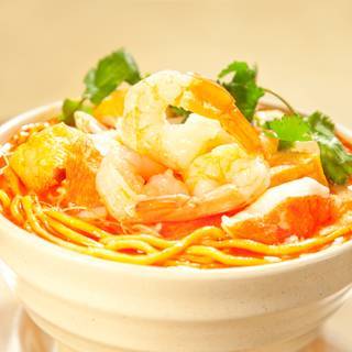Seafood Laksa Noodle Soup 海鮮啦沙湯麵